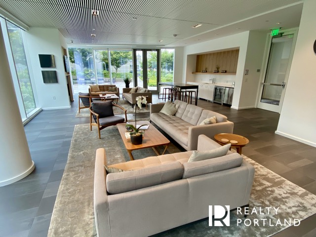 Cosmopolitan resident lounge